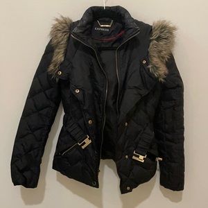 FINAL SALE  EXPRESS Puffer coat w/ fur lined hood